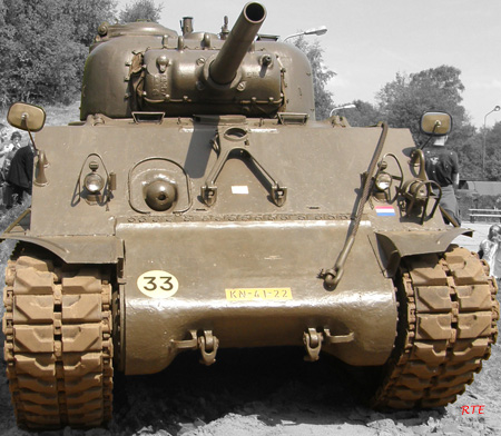 M4A3 E8 (105) houwitser tank, van de Kon. Landmacht.